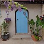 Kalimera A Lovely 1-bedroom With Ensuite And Kitchen